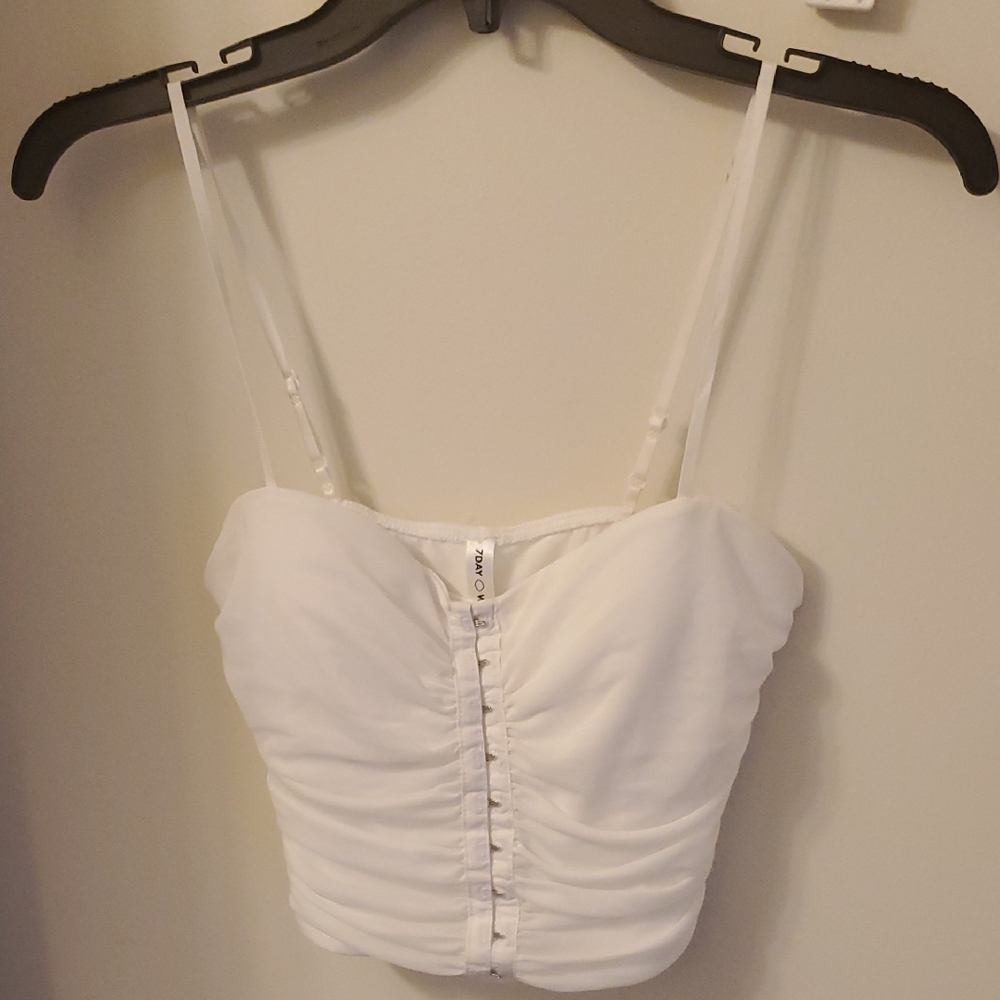 FREE W/ ANY PURCHASE 7day Wknd White Ruched Camisole
